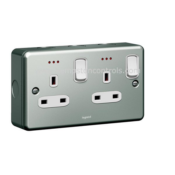2 Gang 13A Trailing Socket in White